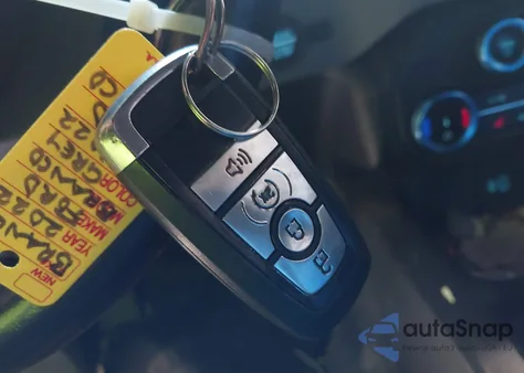 2022 Ford Bronco Black Diamond z USA, uszkodzony, nr VIN 1FMEE5DP3NLB38824